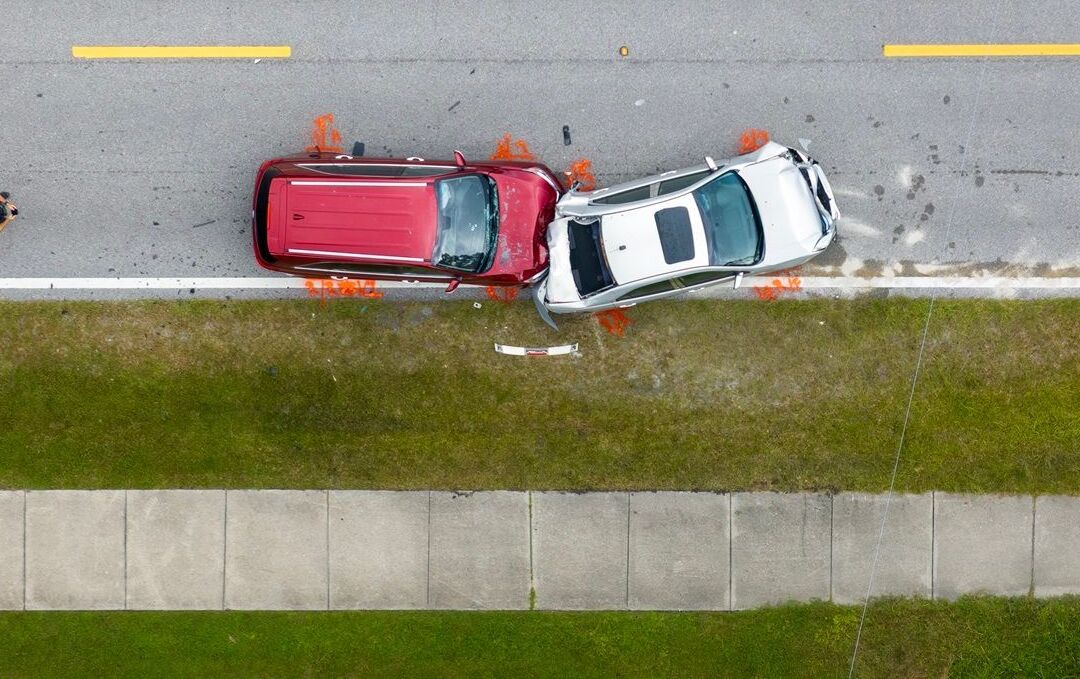 SkyeBrowse 3D crash scene model showing vehicle positions and measurements for forensic analysis
